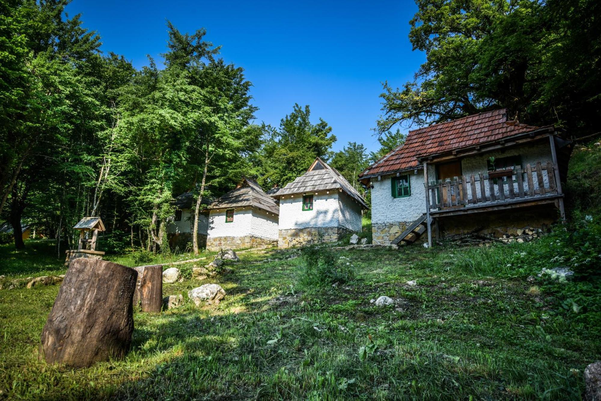 Holiday park Camp Divlja Rijeka *